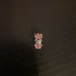 Pandora pink daisy clip